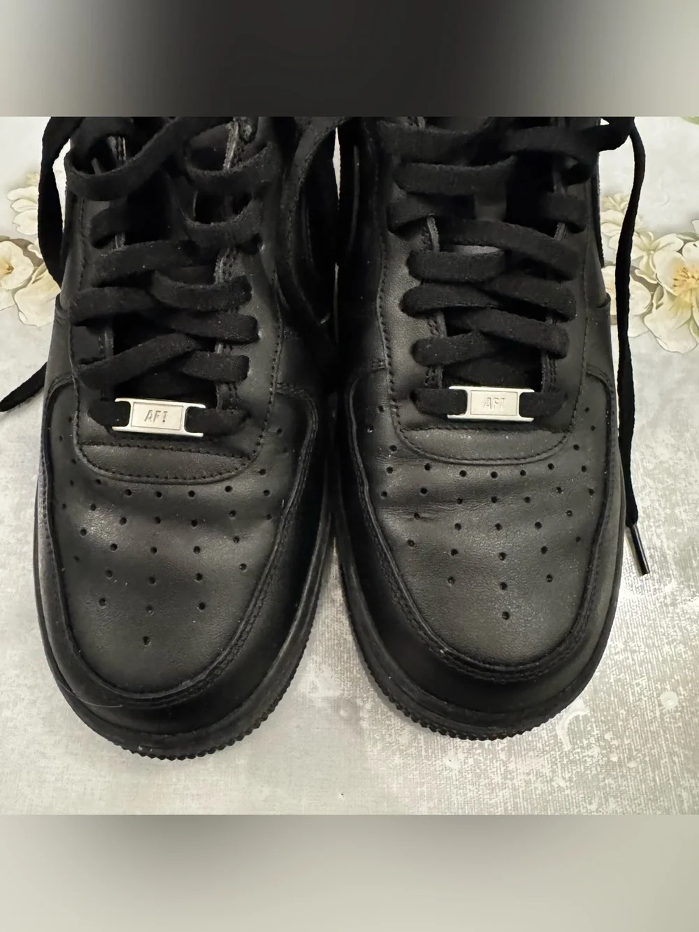 Nike Air Black Leather Sneakers - Classic Low-Top Size 12